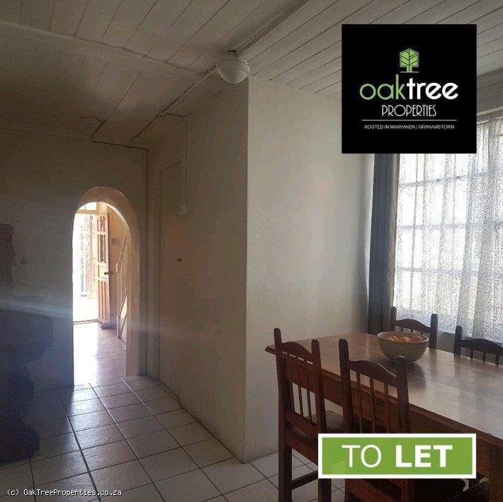 To Let 4 Bedroom Property for Rent in Sunnyside Eastern Cape